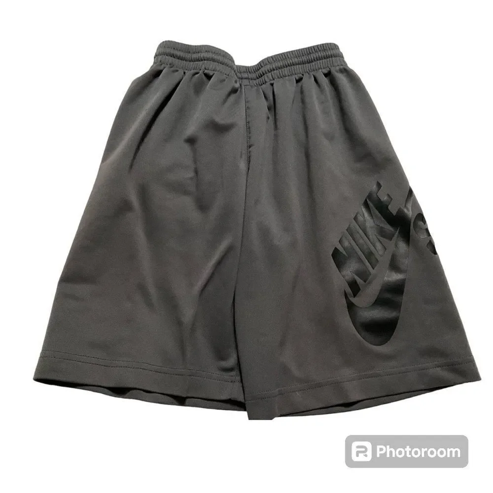 🌼🌼Nike boys basketball shorts Preloved Small🌼🌼